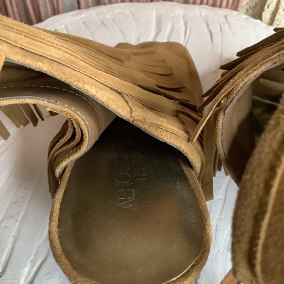 AEROSOLES HEELREST “Alamode” Tan Leather Fringe Peep Toe Heel Size 6 - Picture 10 of 11